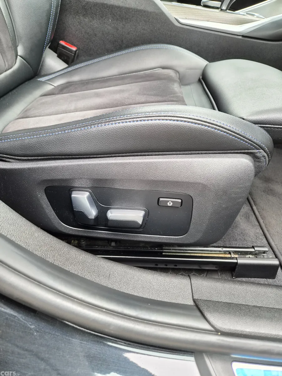 BMW 3-Series Saloon, Diesel, 2019, Black