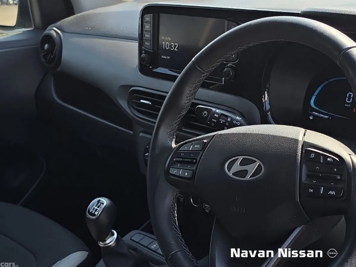 Hyundai i10 Hatchback, Petrol, 2025, White