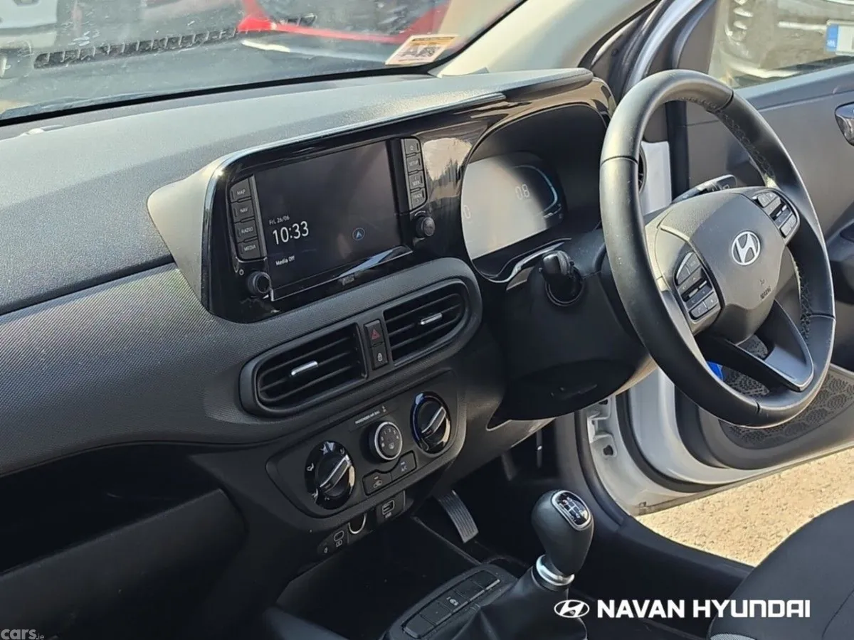 Hyundai i10 Hatchback, Petrol, 2025, White
