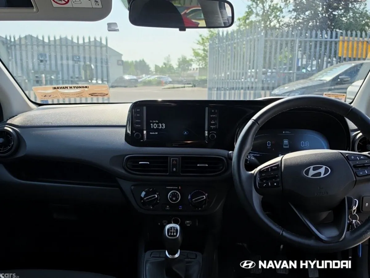 Hyundai i10 Hatchback, Petrol, 2025, White