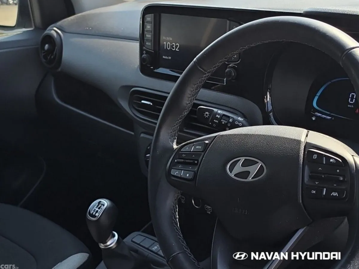 Hyundai i10 Hatchback, Petrol, 2025, White