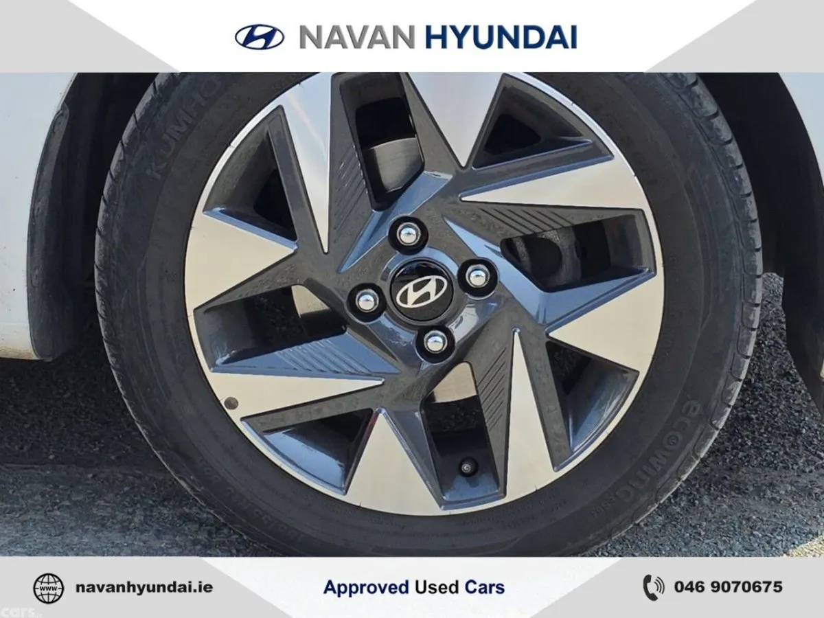 Hyundai i10 Hatchback, Petrol, 2025, White