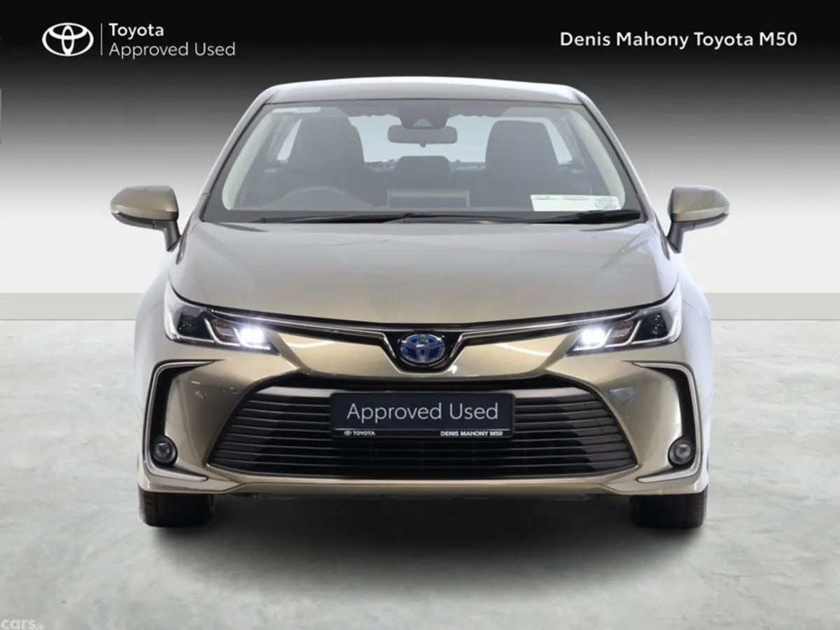 Toyota Corolla Saloon, Petrol Hybrid, 2023, Bronze