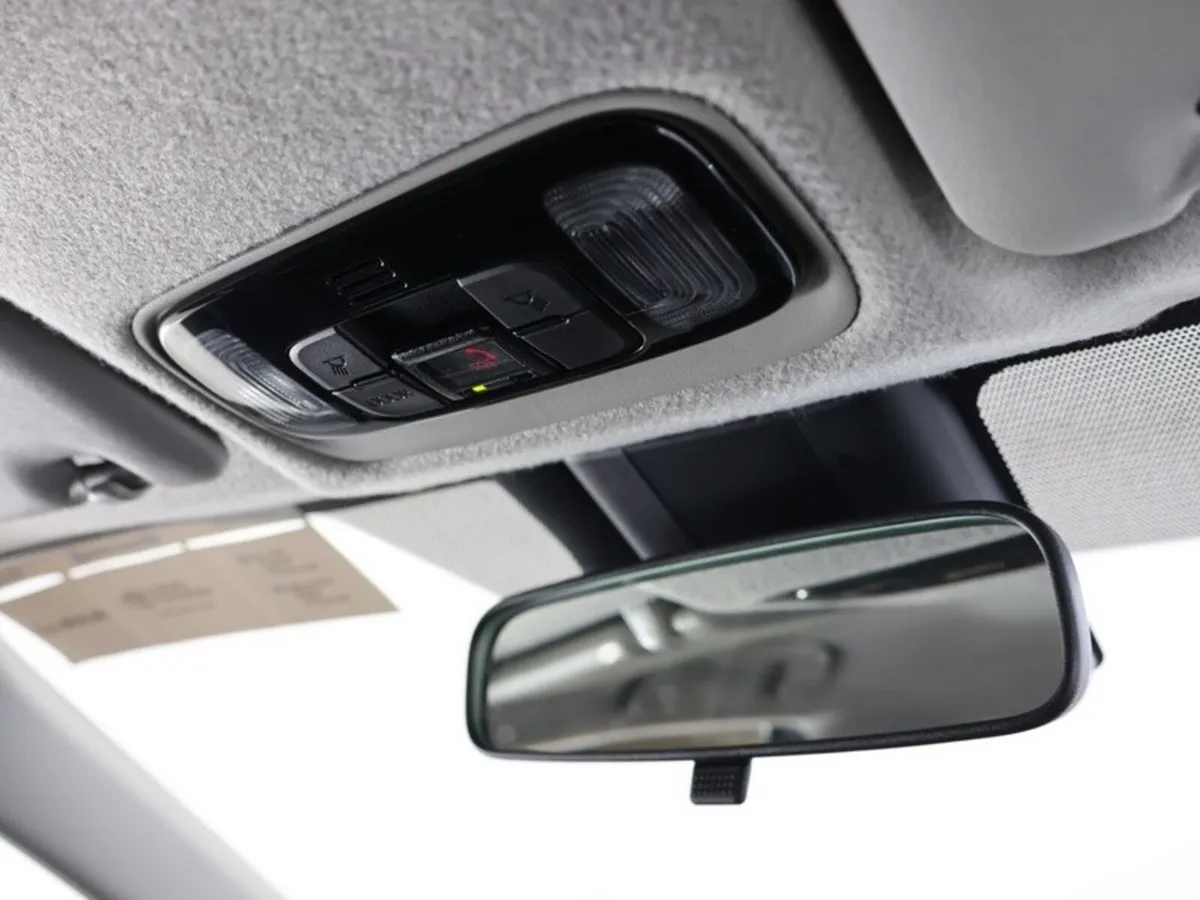 Toyota Yaris Hatchback, Petrol Hybrid, 2022, Silver