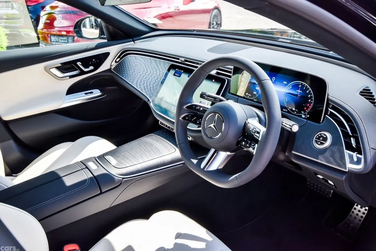 Mercedes-Benz E-Class Saloon, Diesel Plug-in Hybrid, 2026, Black