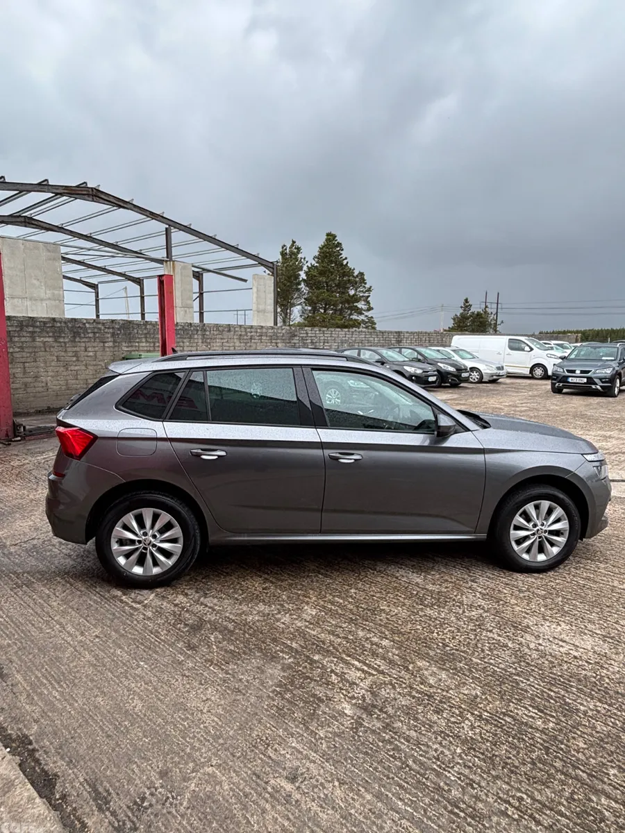 Skoda Kamiq Hatchback, Petrol, 2022, Grey