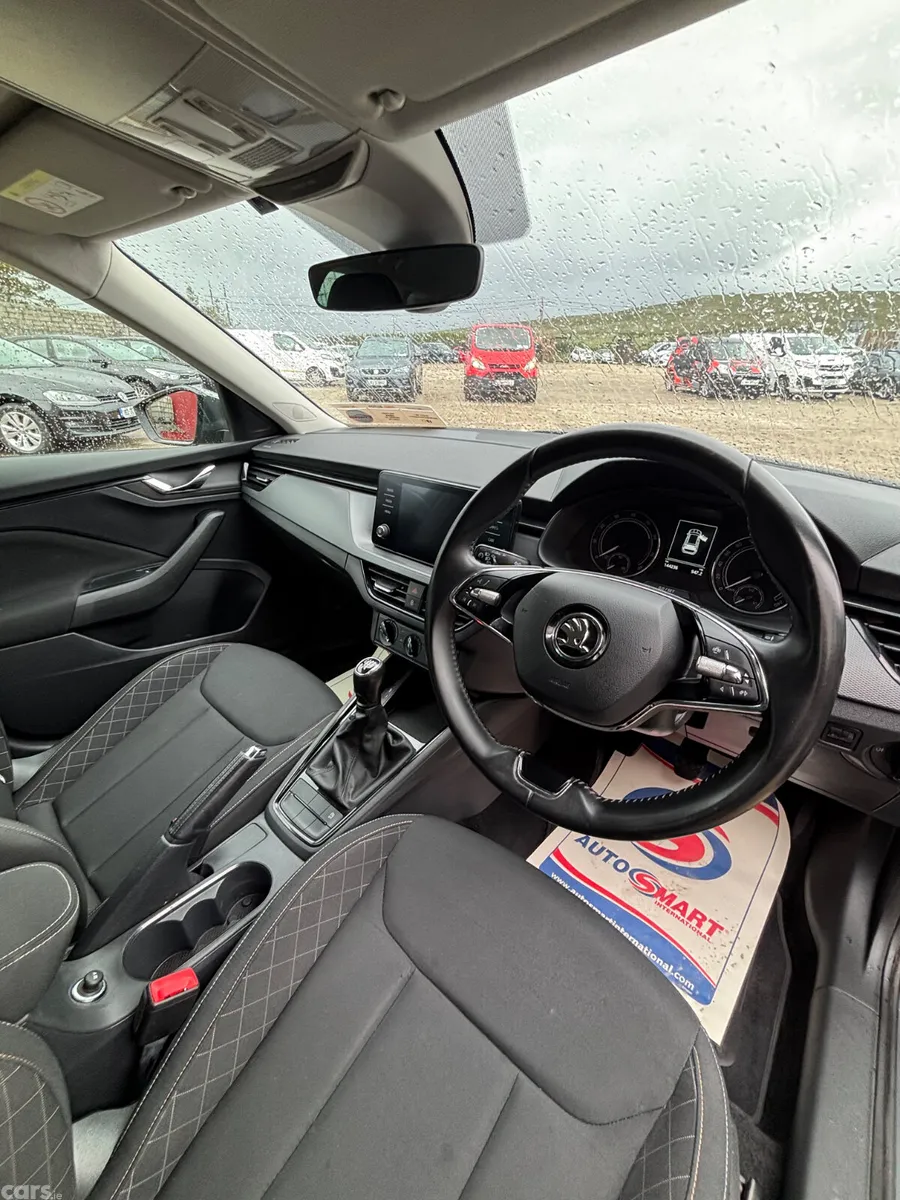 Skoda Kamiq Hatchback, Petrol, 2022, Grey