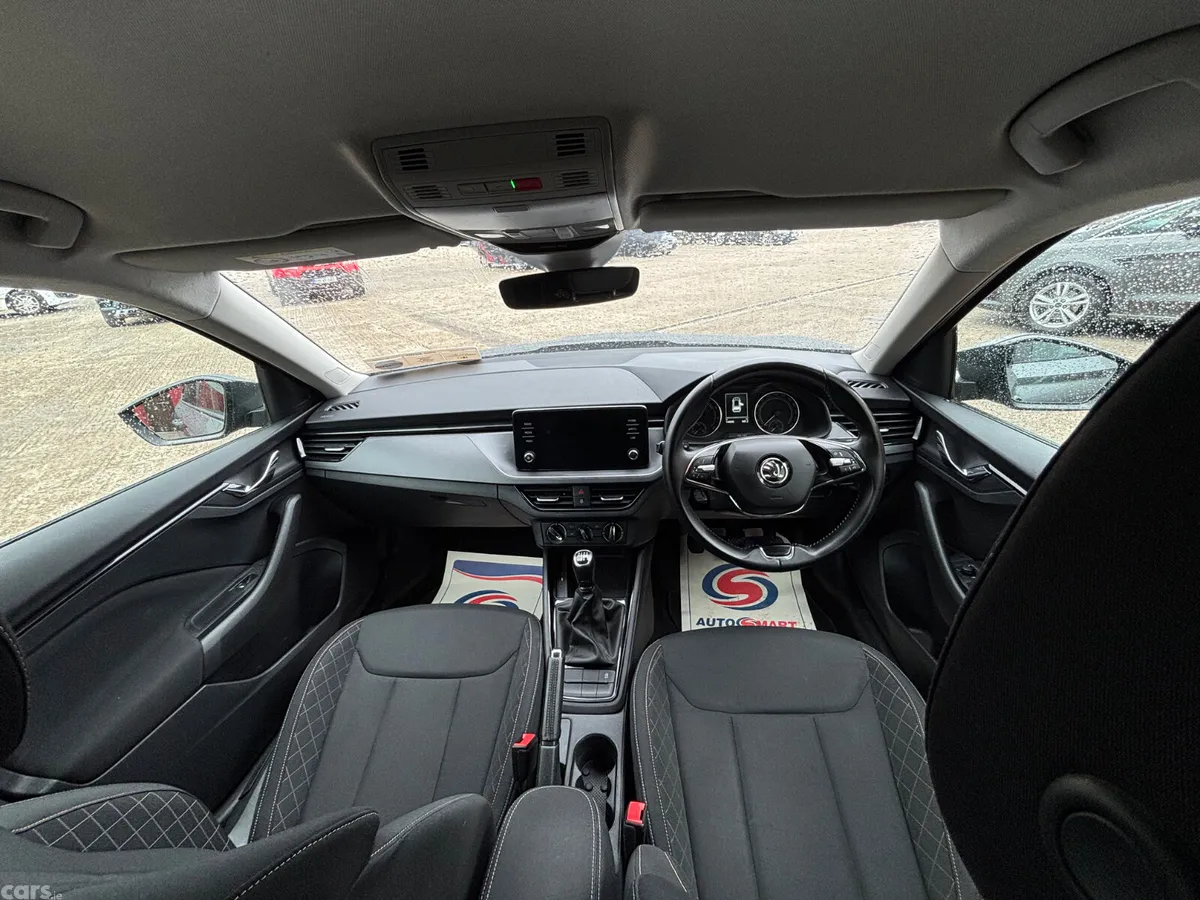 Skoda Kamiq Hatchback, Petrol, 2022, Grey