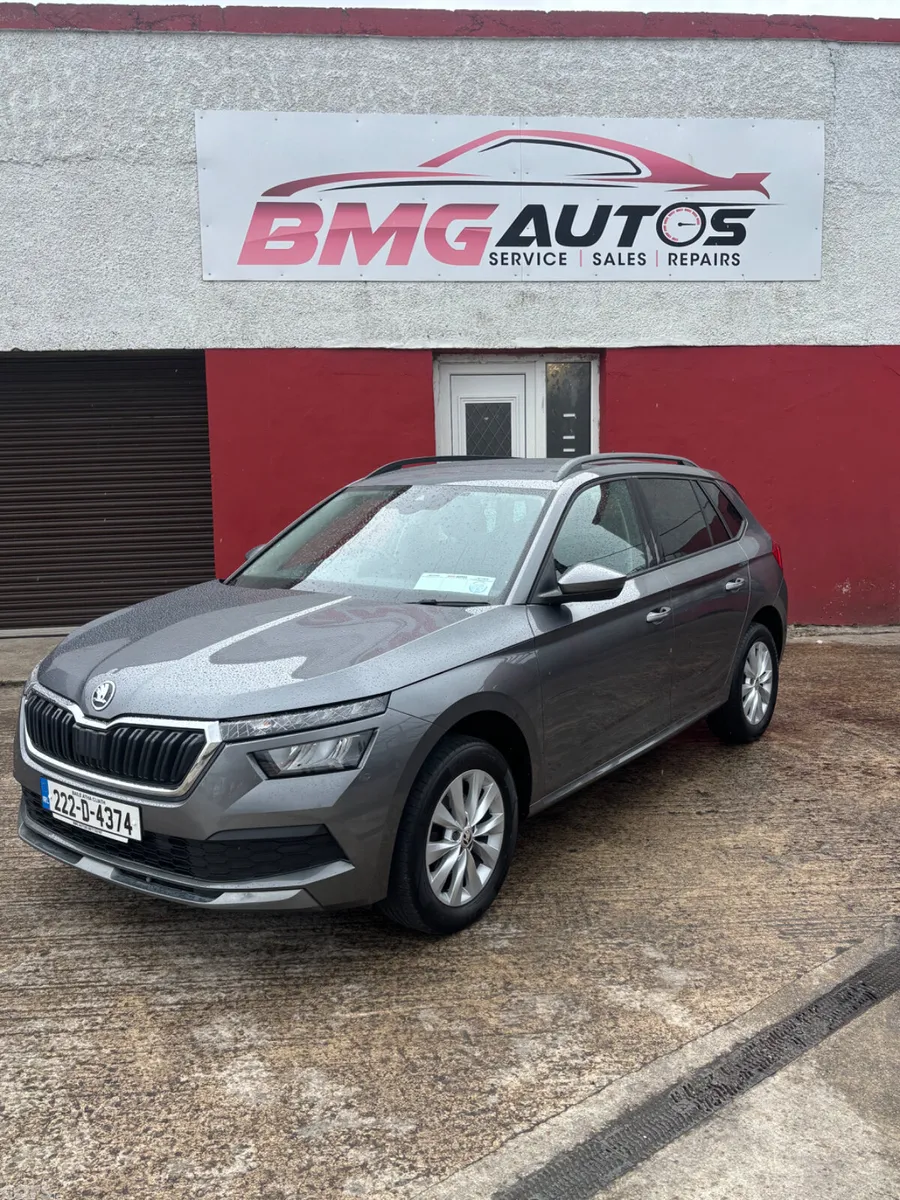 Skoda Kamiq Hatchback, Petrol, 2022, Grey