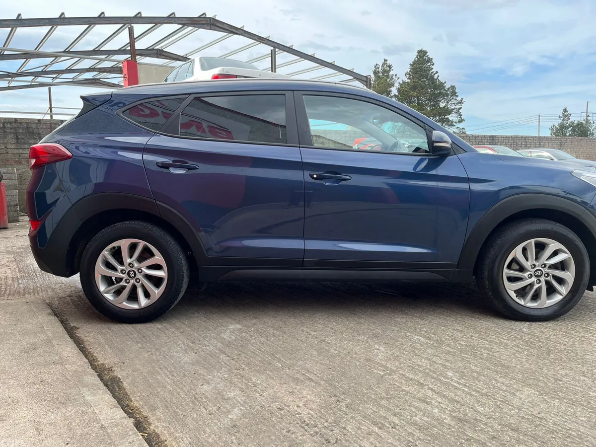 Hyundai Tucson SUV, Diesel, 2017, Blue