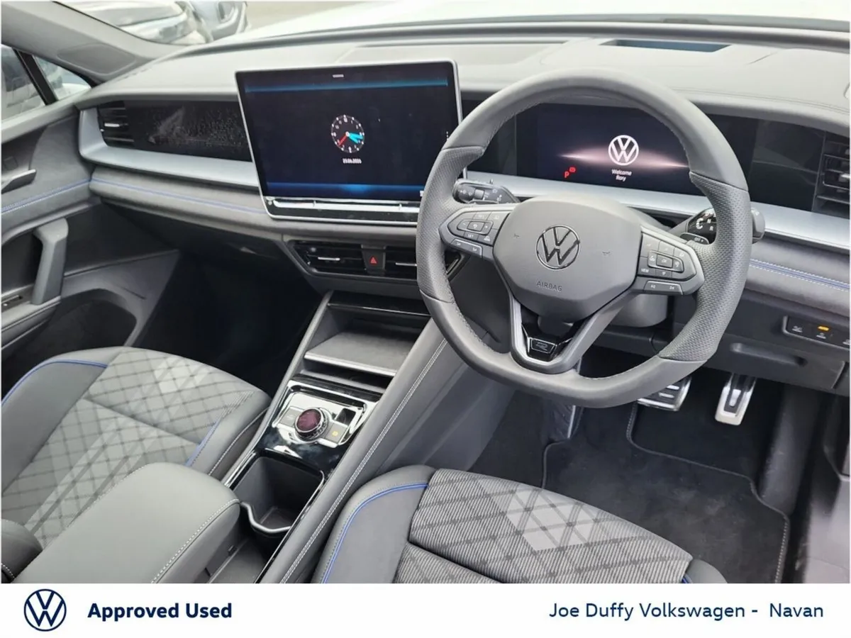 Volkswagen Tayron SUV, Petrol Plug-in Hybrid, 2026, White