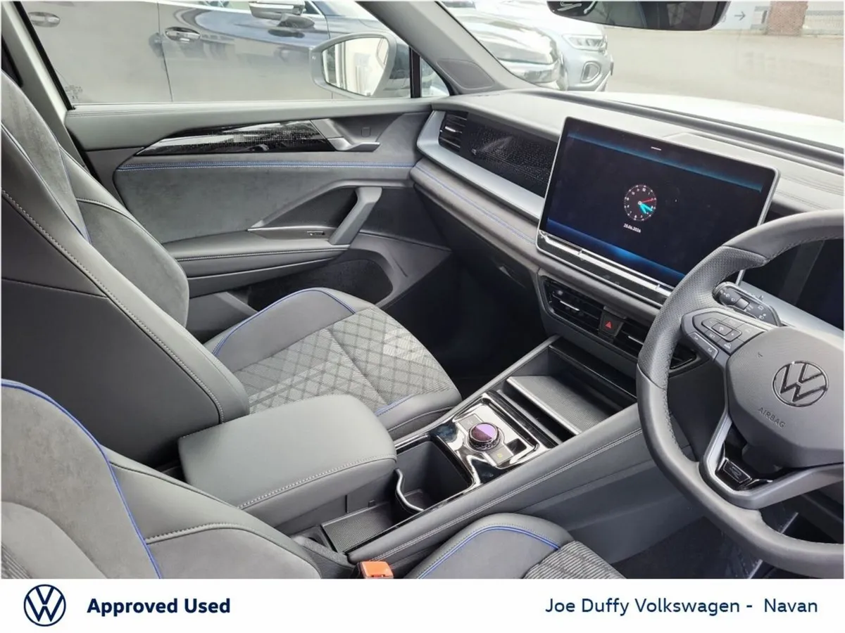 Volkswagen Tayron SUV, Petrol Plug-in Hybrid, 2026, White