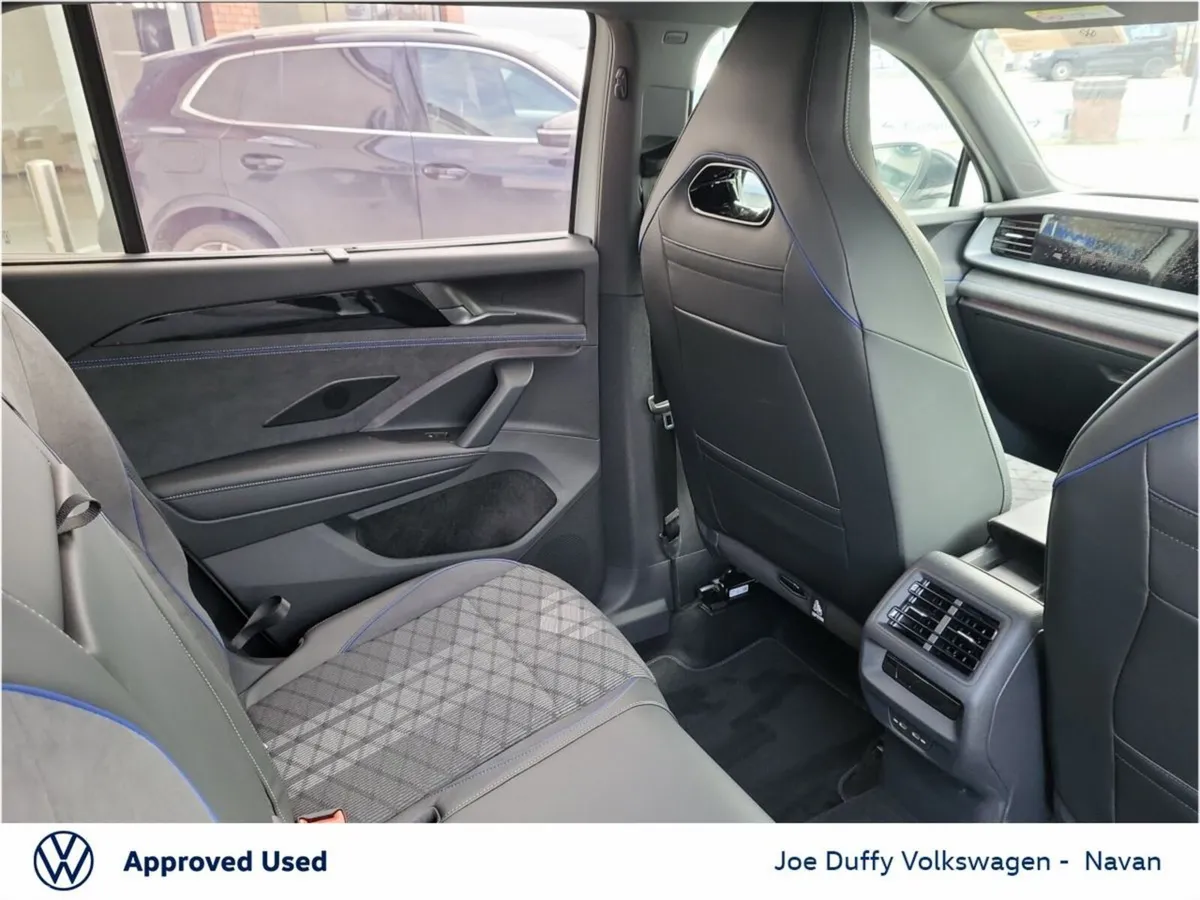 Volkswagen Tayron SUV, Petrol Plug-in Hybrid, 2026, White