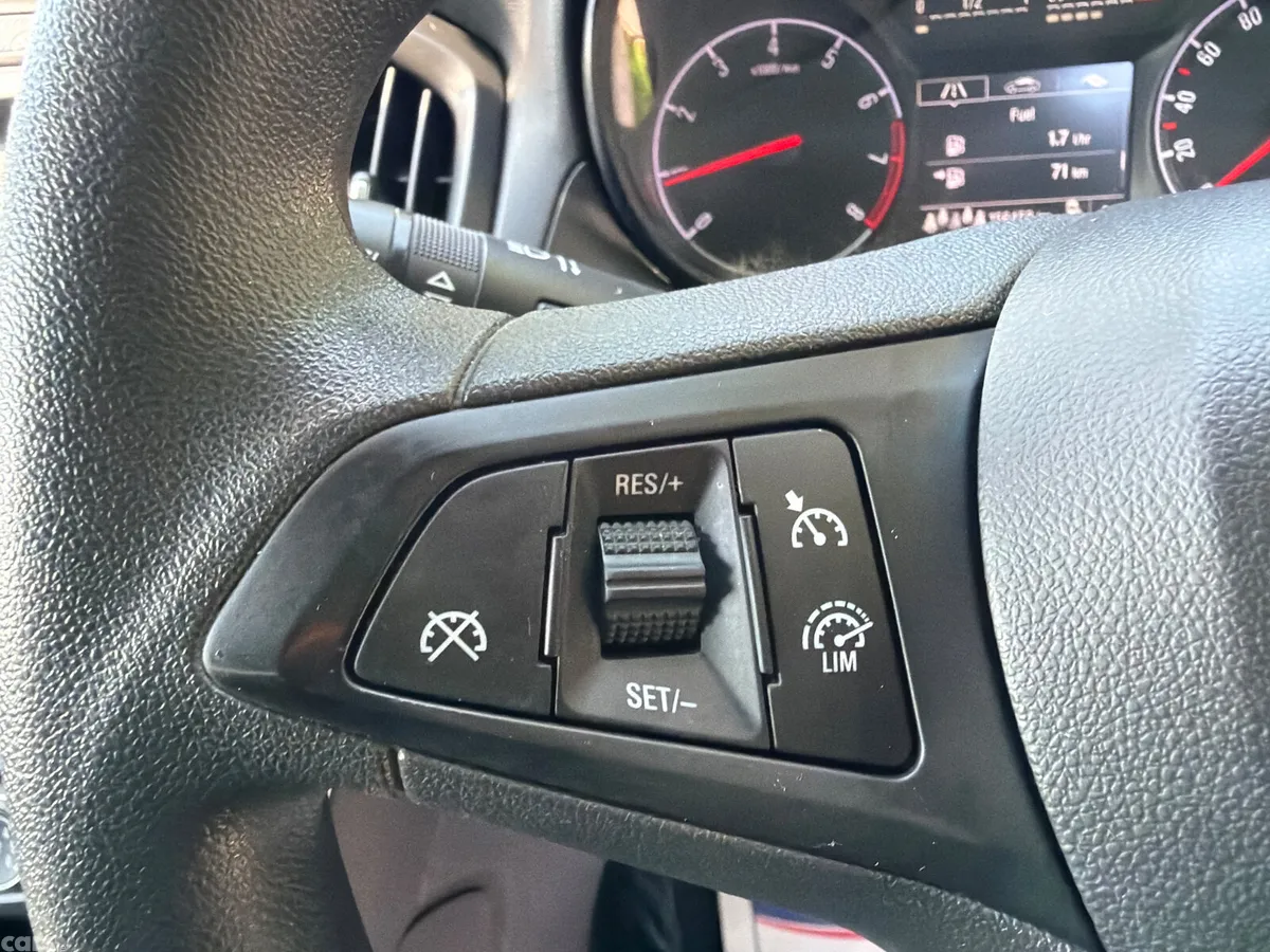 Opel Zafira MPV, Petrol, 2017, White