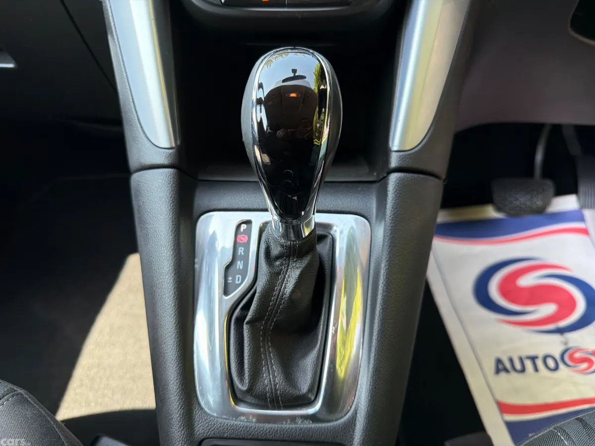 Opel Zafira MPV, Petrol, 2017, White