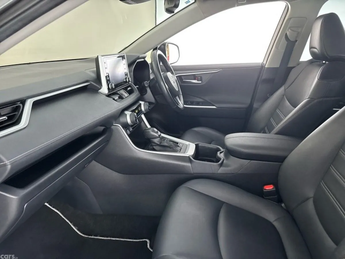 Toyota RAV4 SUV, Petrol Hybrid, 2022, Grey