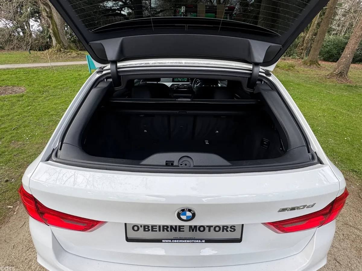 BMW 5-Series Estate, Diesel, 2019, White