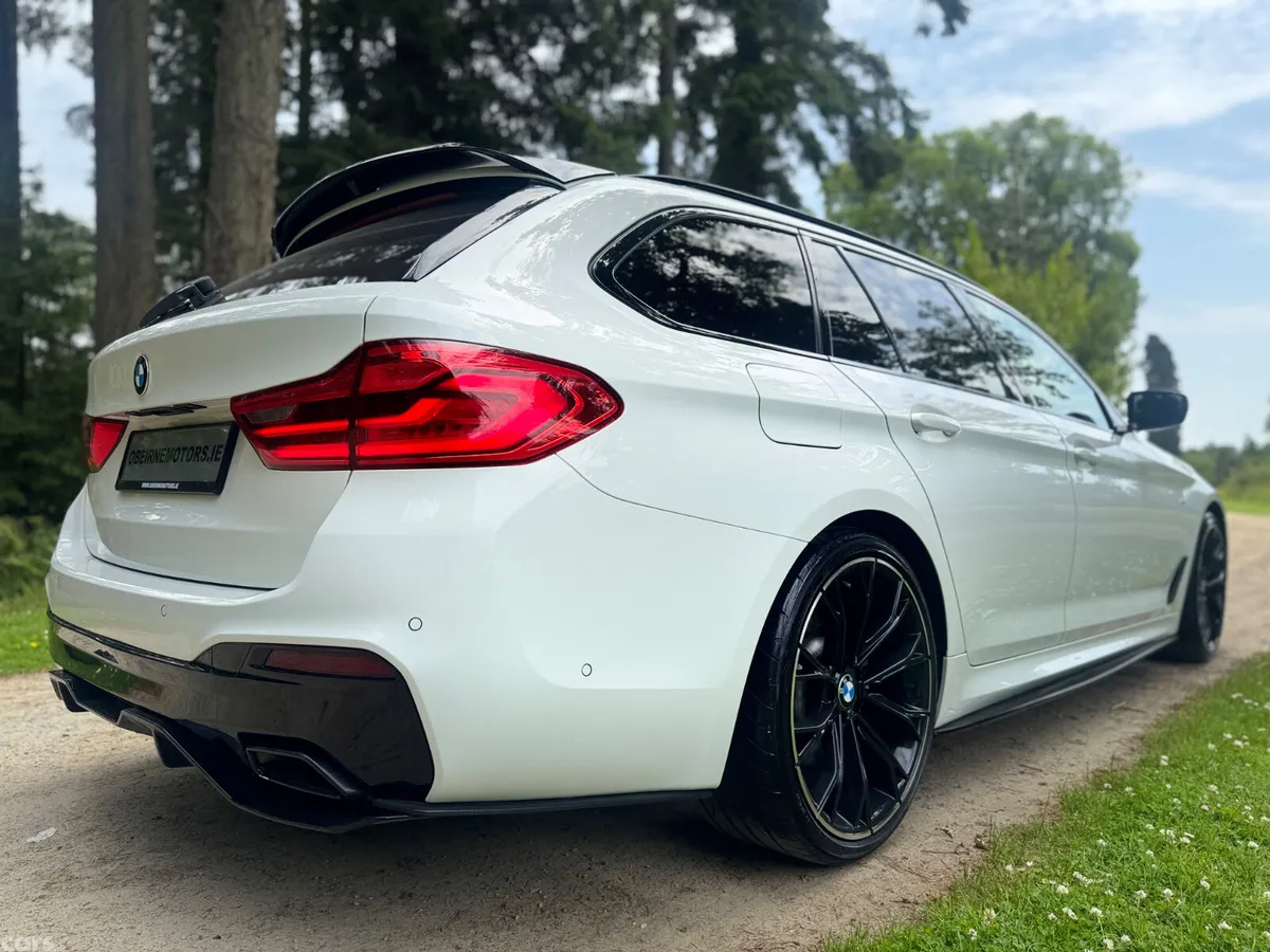 BMW 5-Series Estate, Diesel, 2019, White