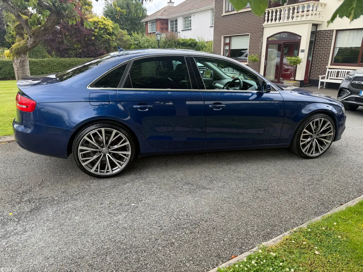 Audi A4 Saloon, Diesel, 2015, Blue