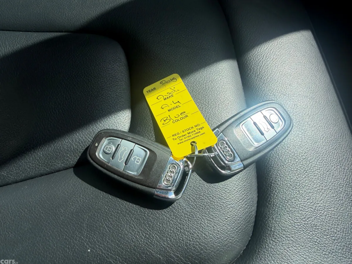 Audi A4 Saloon, Diesel, 2015, Blue