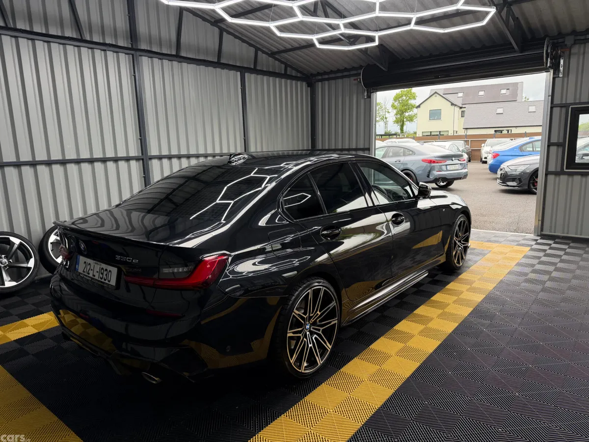 BMW 3-Series Saloon, Petrol Plug-in Hybrid, 2021, Black