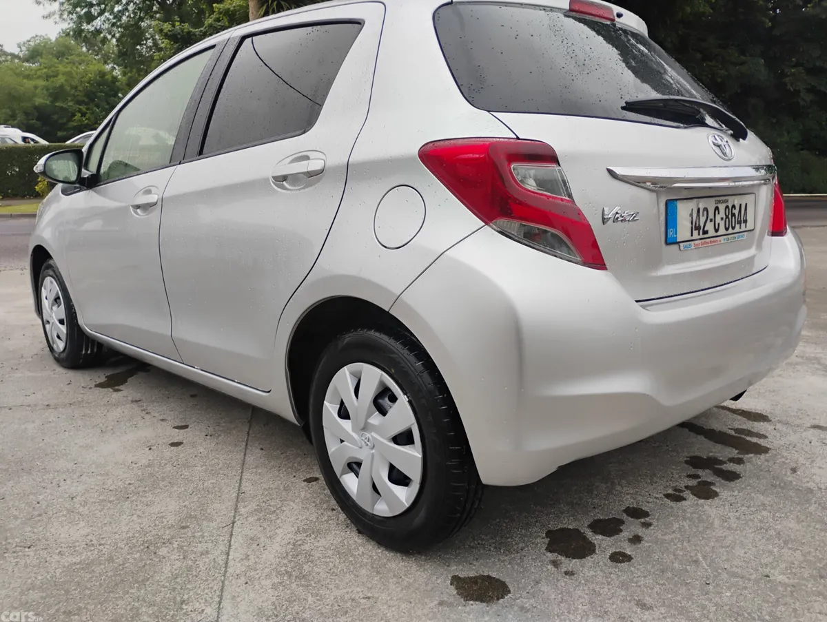 Toyota Vitz Hatchback, Petrol, 2014, Silver