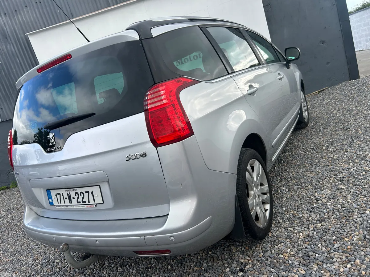 Peugeot 5008 MPV, Diesel, 2017, Grey
