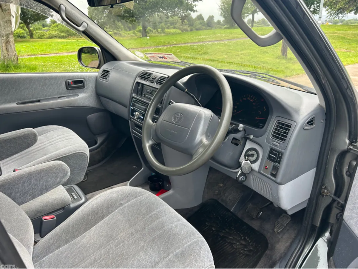 Toyota HiAce Other, Diesel, 1996, Grey