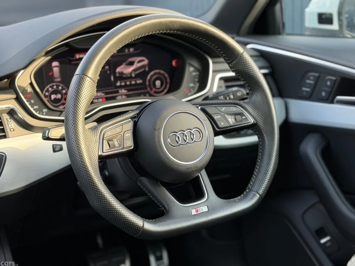 Audi A4 Estate, Petrol, 2019, White