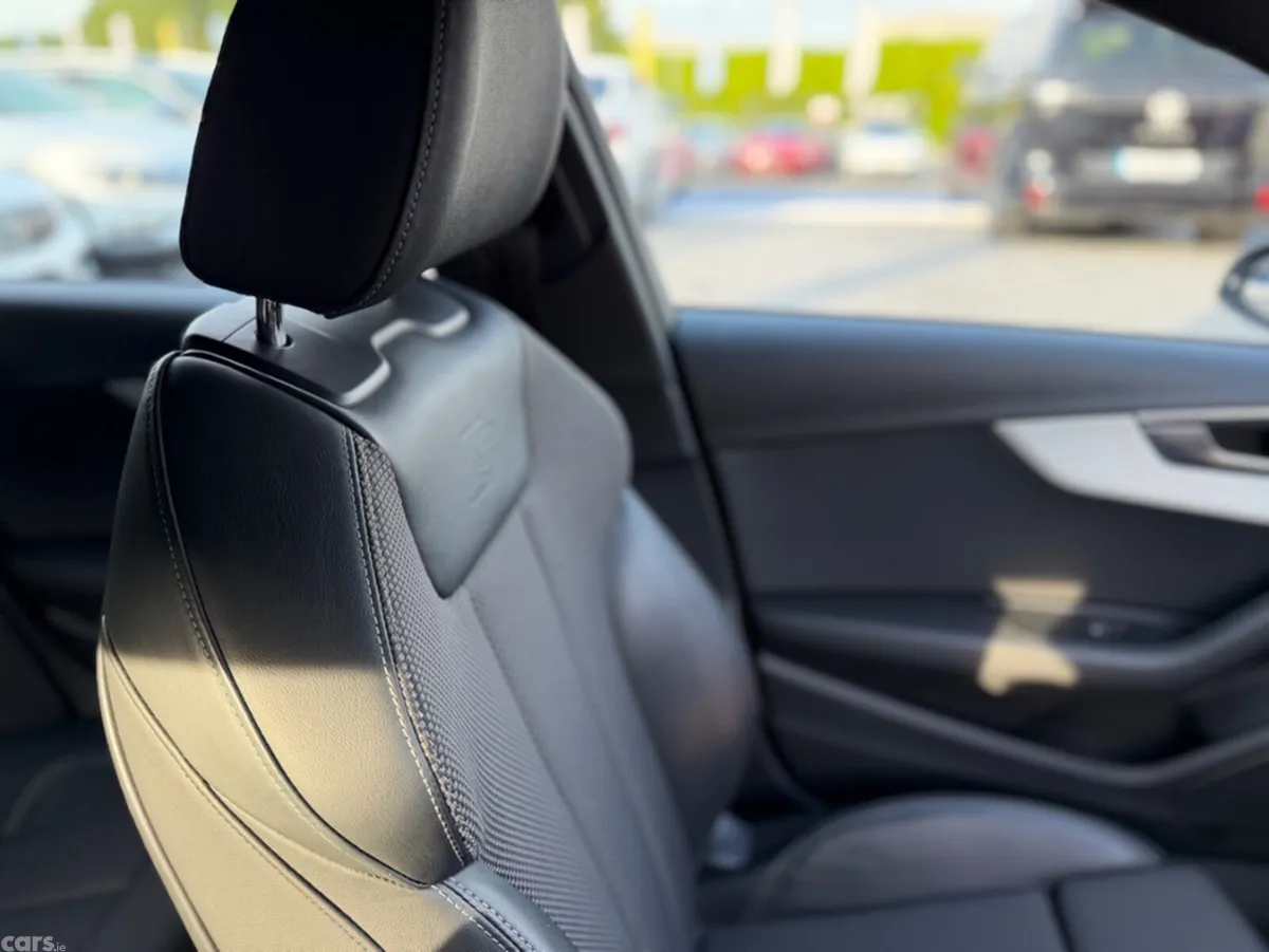 Audi A4 Estate, Petrol, 2019, White
