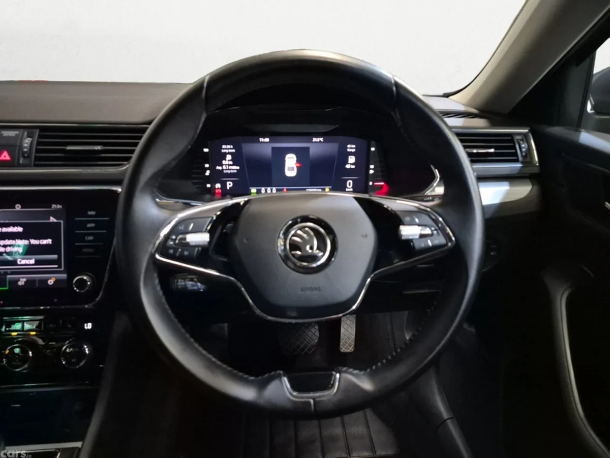 Skoda Superb Hatchback, Diesel, 2023, Grey