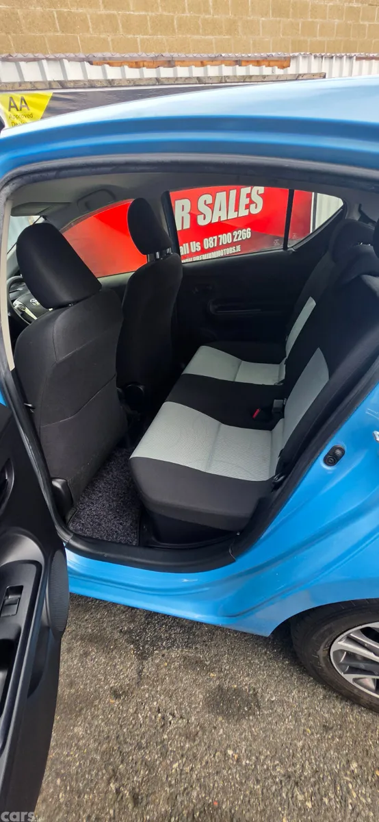 Toyota Aqua Hatchback, Petrol Hybrid, 2015, Blue