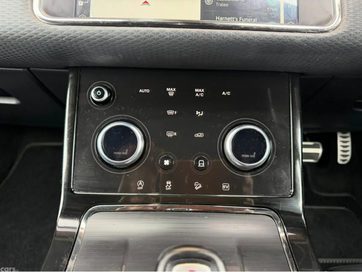 Land Rover Range Rover Evoque MPV, Petrol Plug-in Hybrid, 2022, White