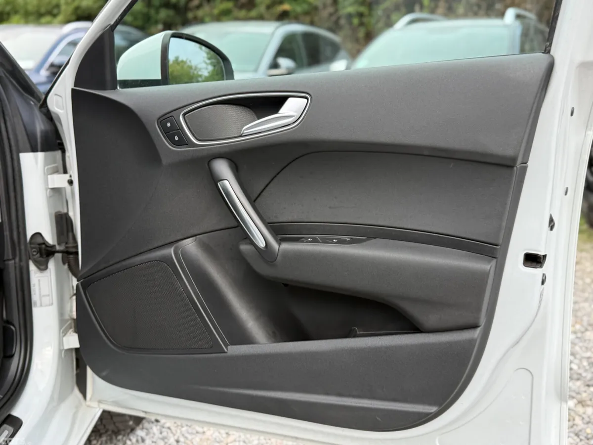 Audi A1 Hatchback, Petrol, 2012, White