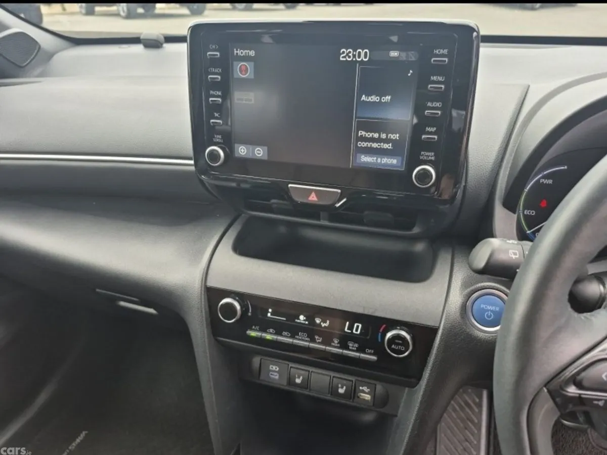 Toyota Yaris Cross SUV, Petrol Hybrid, 2023, Beige