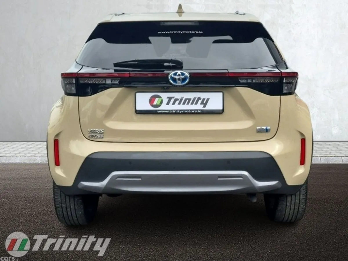 Toyota Yaris Cross SUV, Petrol Hybrid, 2023, Beige