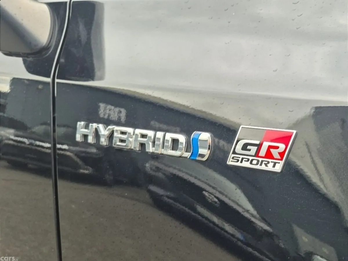 Toyota Prius MPV, Petrol Hybrid, 2018, Black