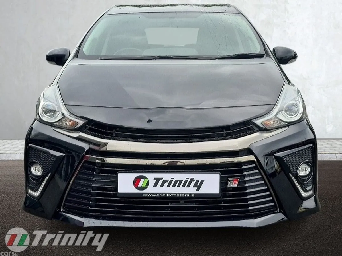 Toyota Prius MPV, Petrol Hybrid, 2018, Black