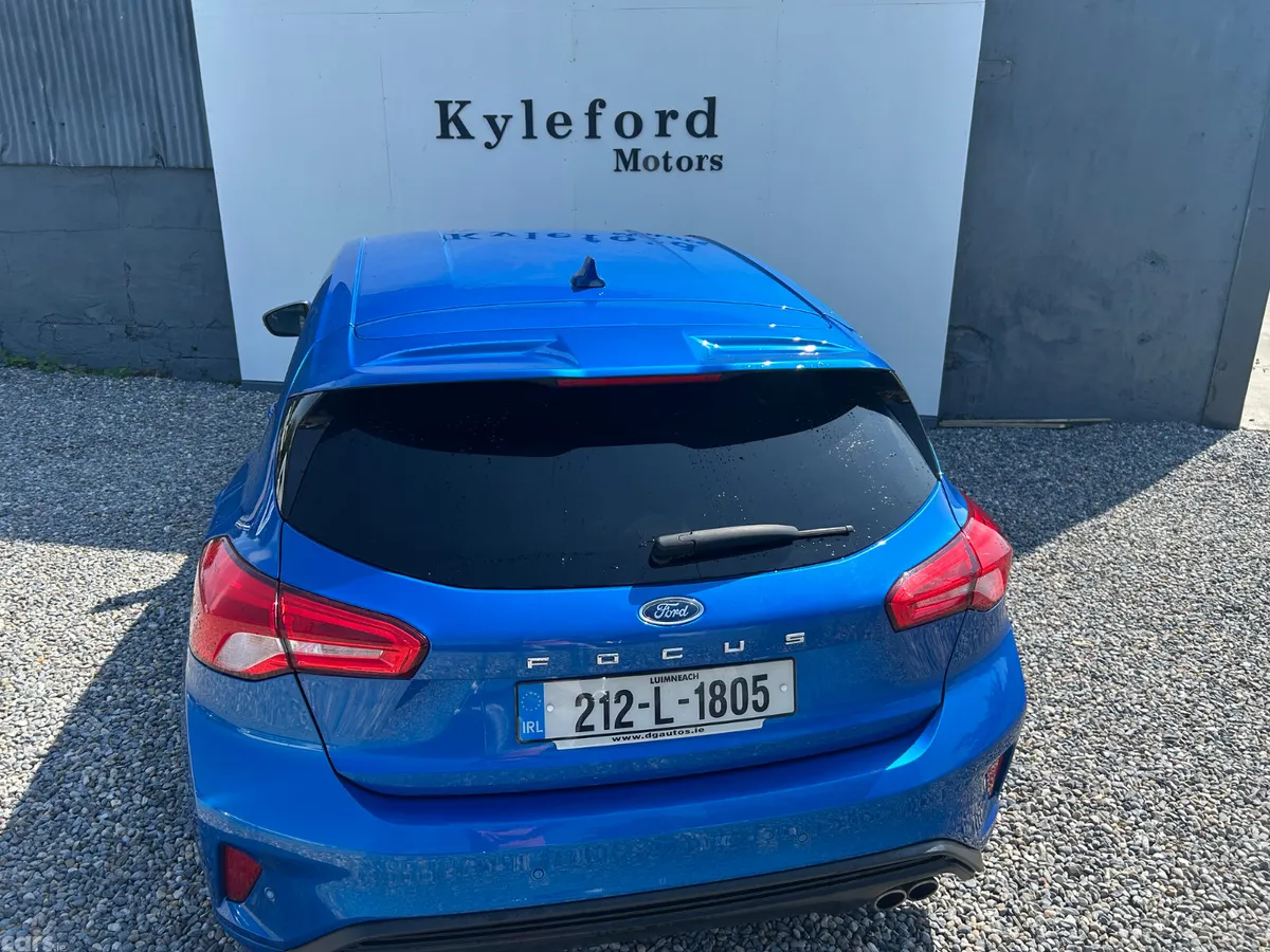 Ford Focus Hatchback, Diesel, 2021, Blue