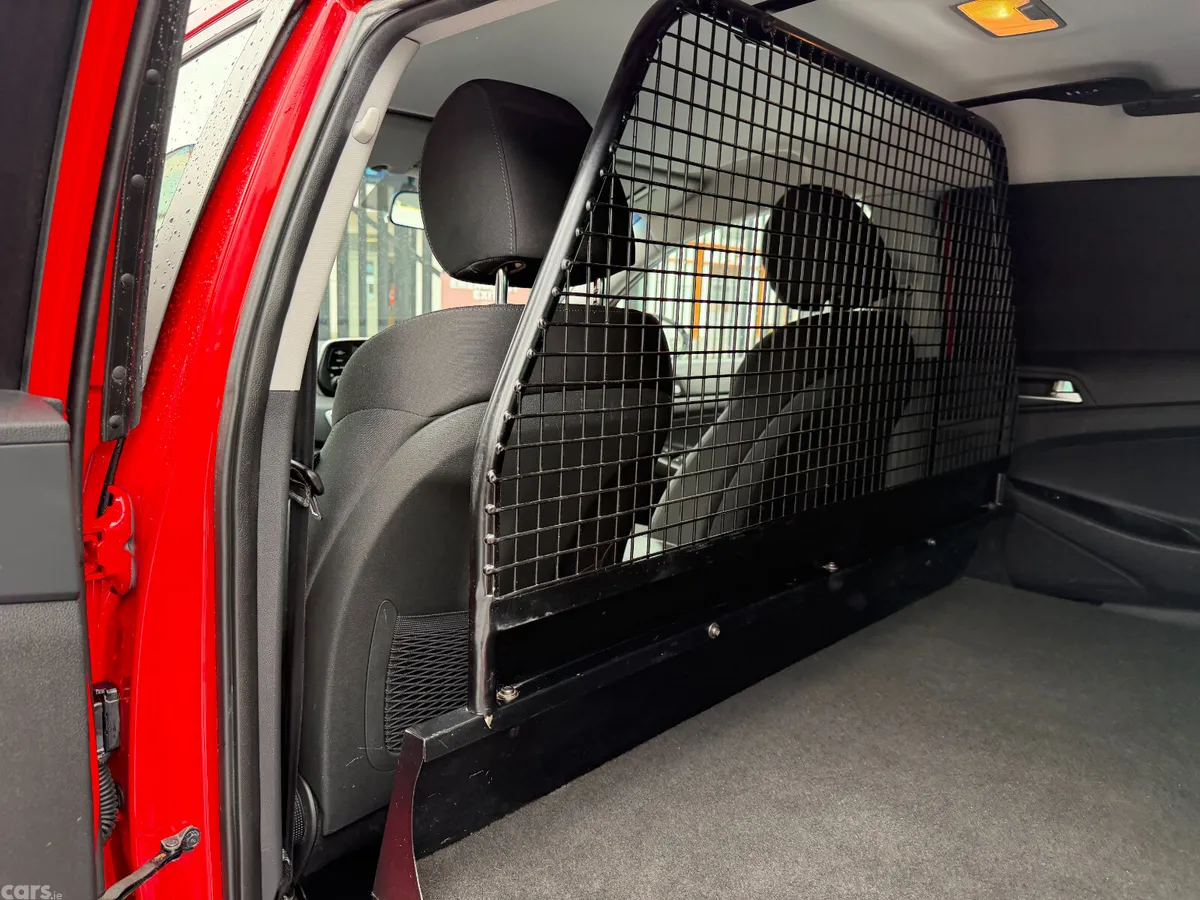 Hyundai Tucson Van, Diesel, 2019, Red