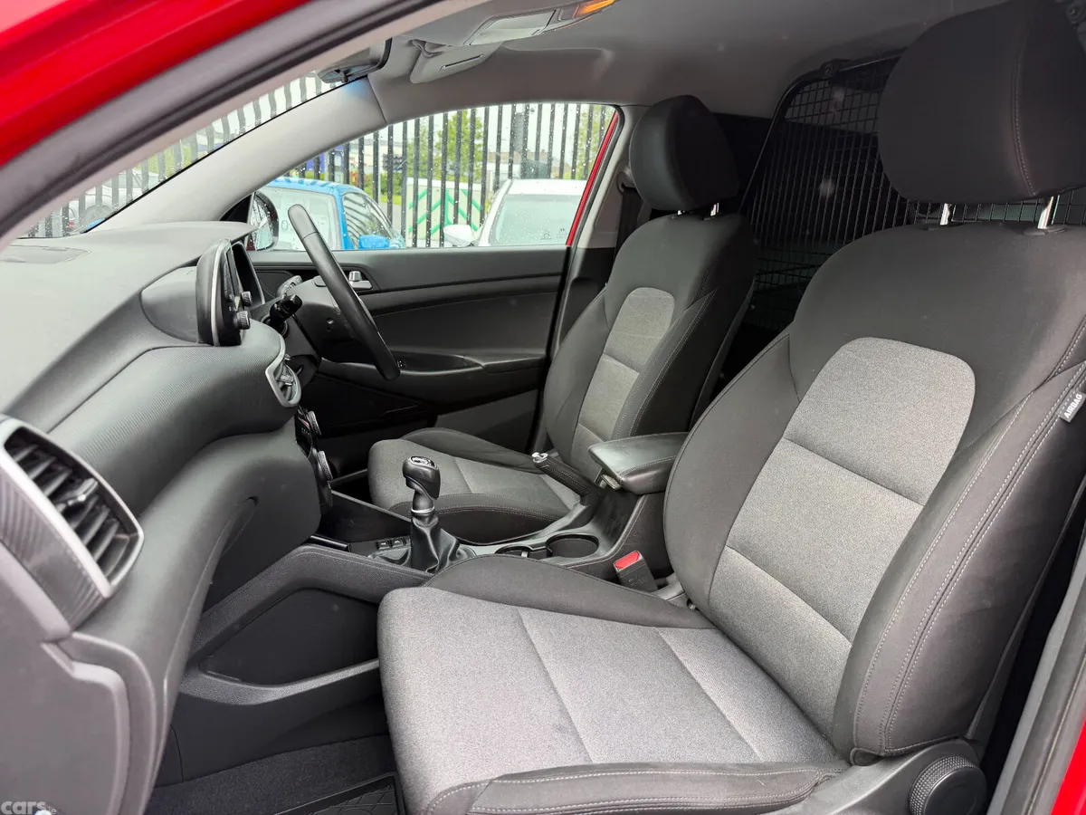 Hyundai Tucson Van, Diesel, 2019, Red