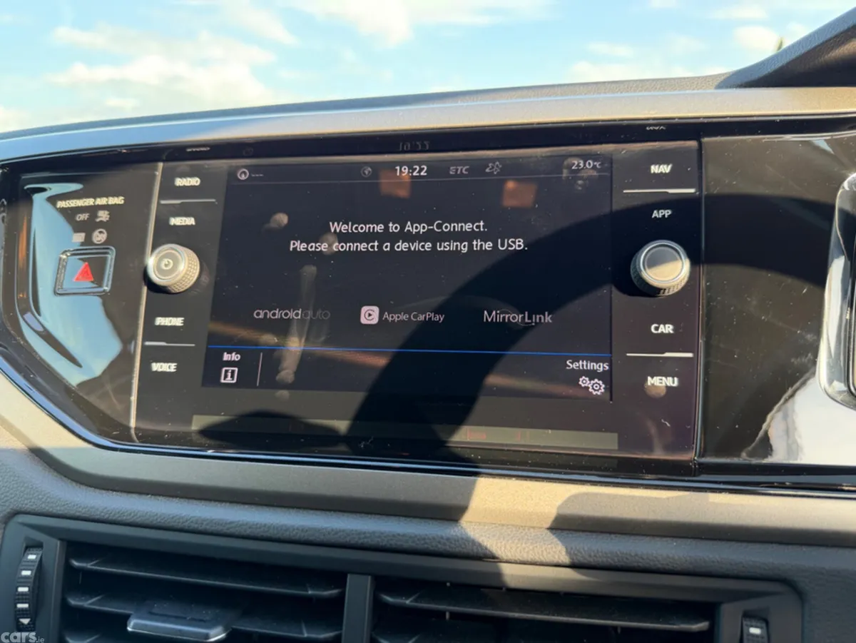 Volkswagen Polo Hatchback, Petrol, 2019, White