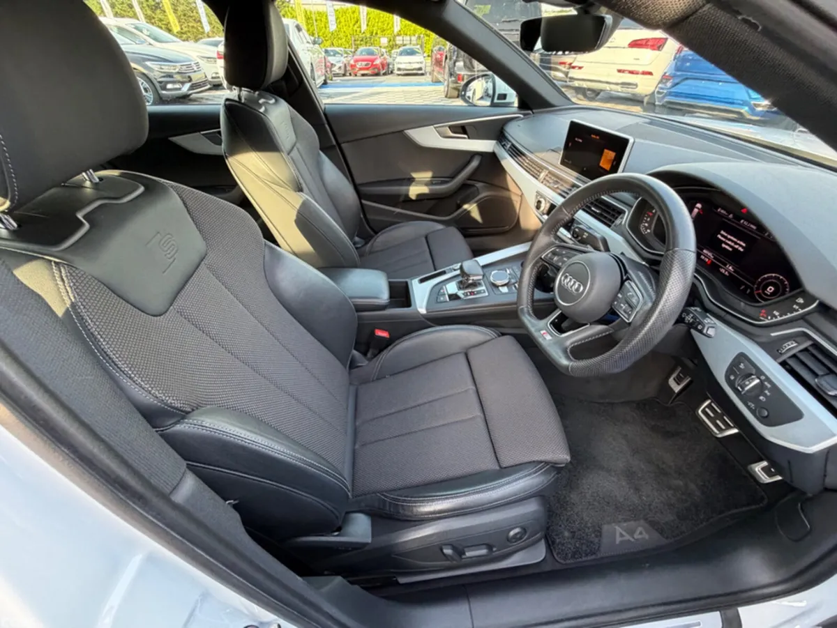 Audi A4 Estate, Petrol, 2019, White
