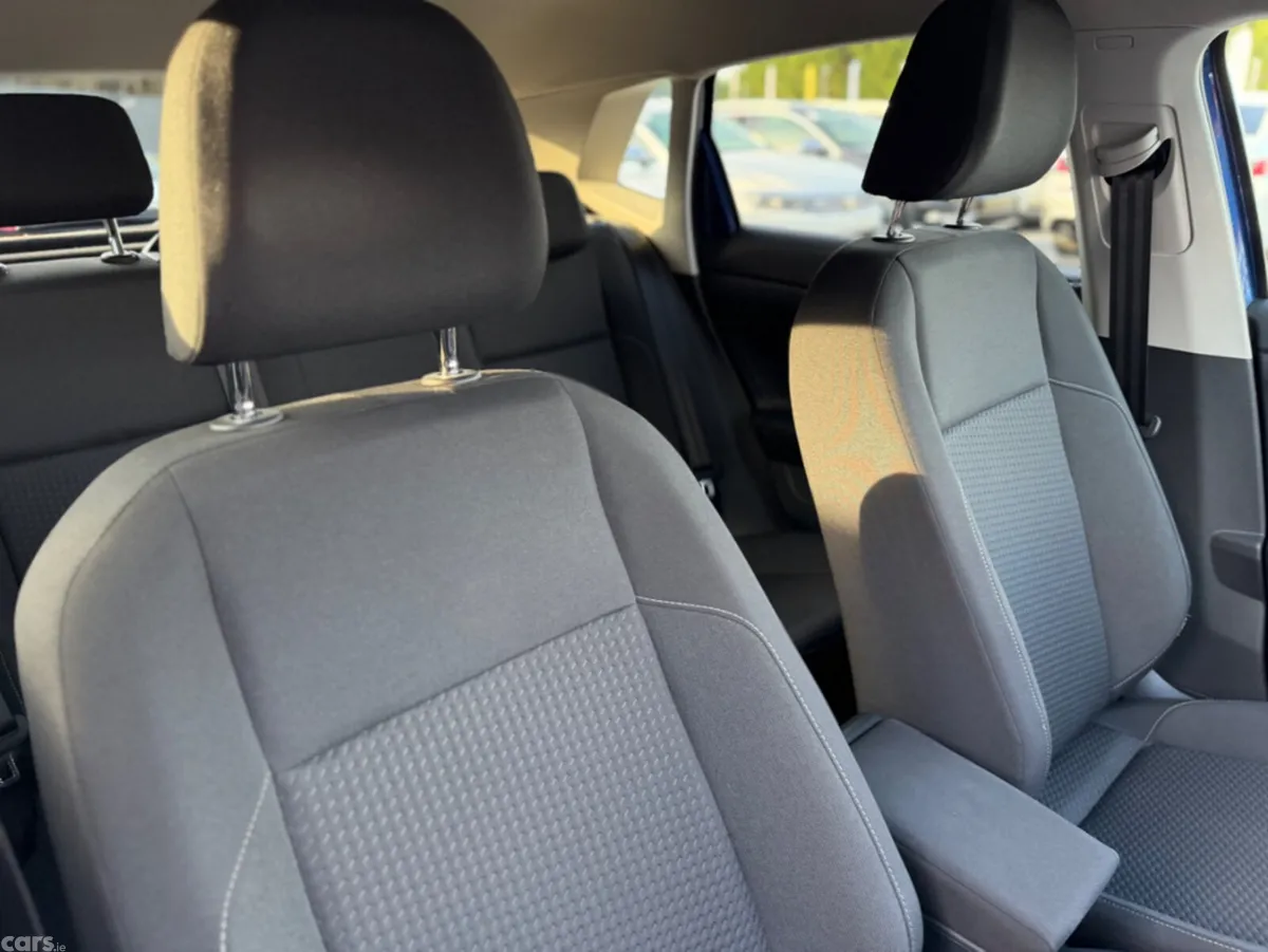 Volkswagen Polo Hatchback, Petrol, 2019, Blue
