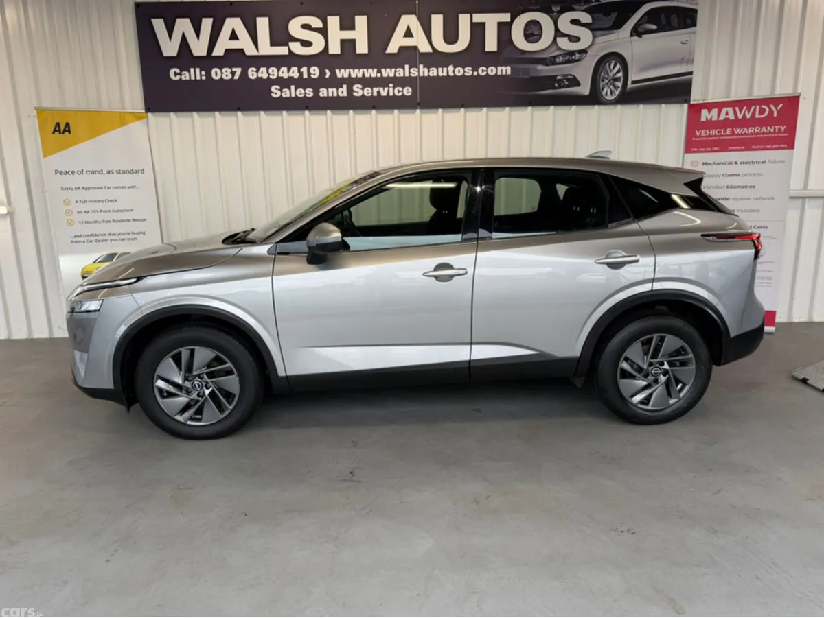 Nissan Qashqai MPV, Petrol, 2024, Grey