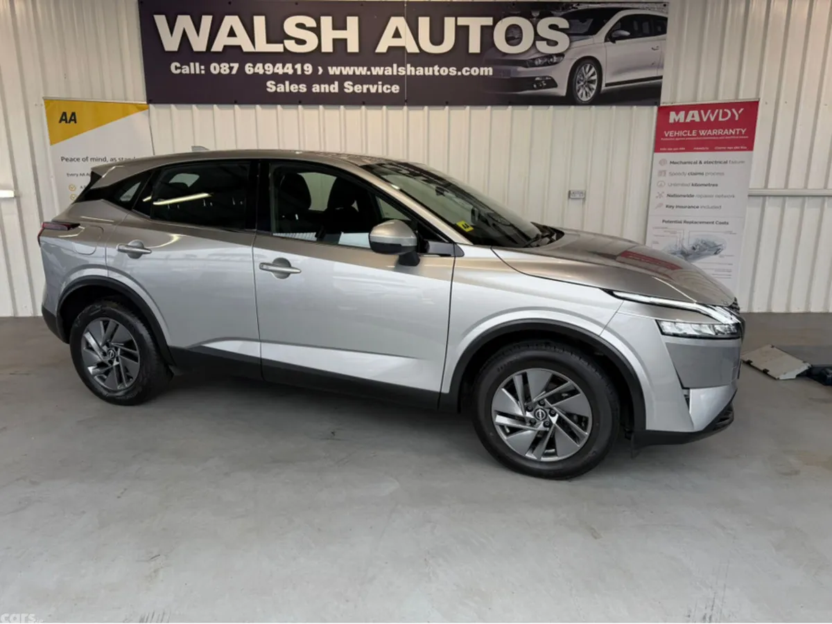 Nissan Qashqai MPV, Petrol, 2024, Grey