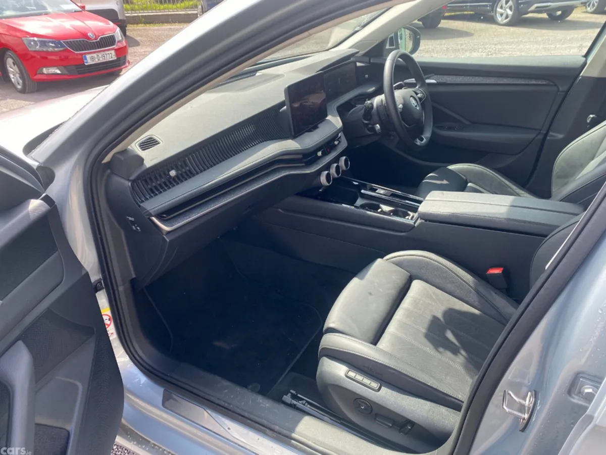 Skoda Superb Estate/Jeep, Diesel, 2025, Grey