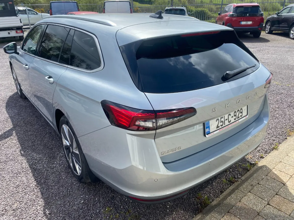Skoda Superb Estate/Jeep, Diesel, 2025, Grey