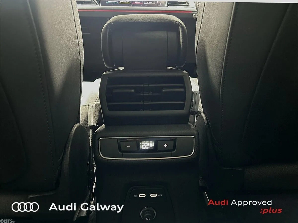 Audi Q4 e-tron SUV, Electric, 2025, Blue