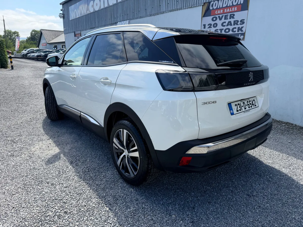 Peugeot 3008 MPV, Diesel, 2023, White
